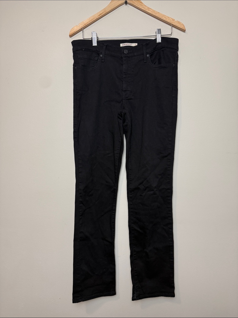 Levi’s Shaping Straight Stretch Pants size 31